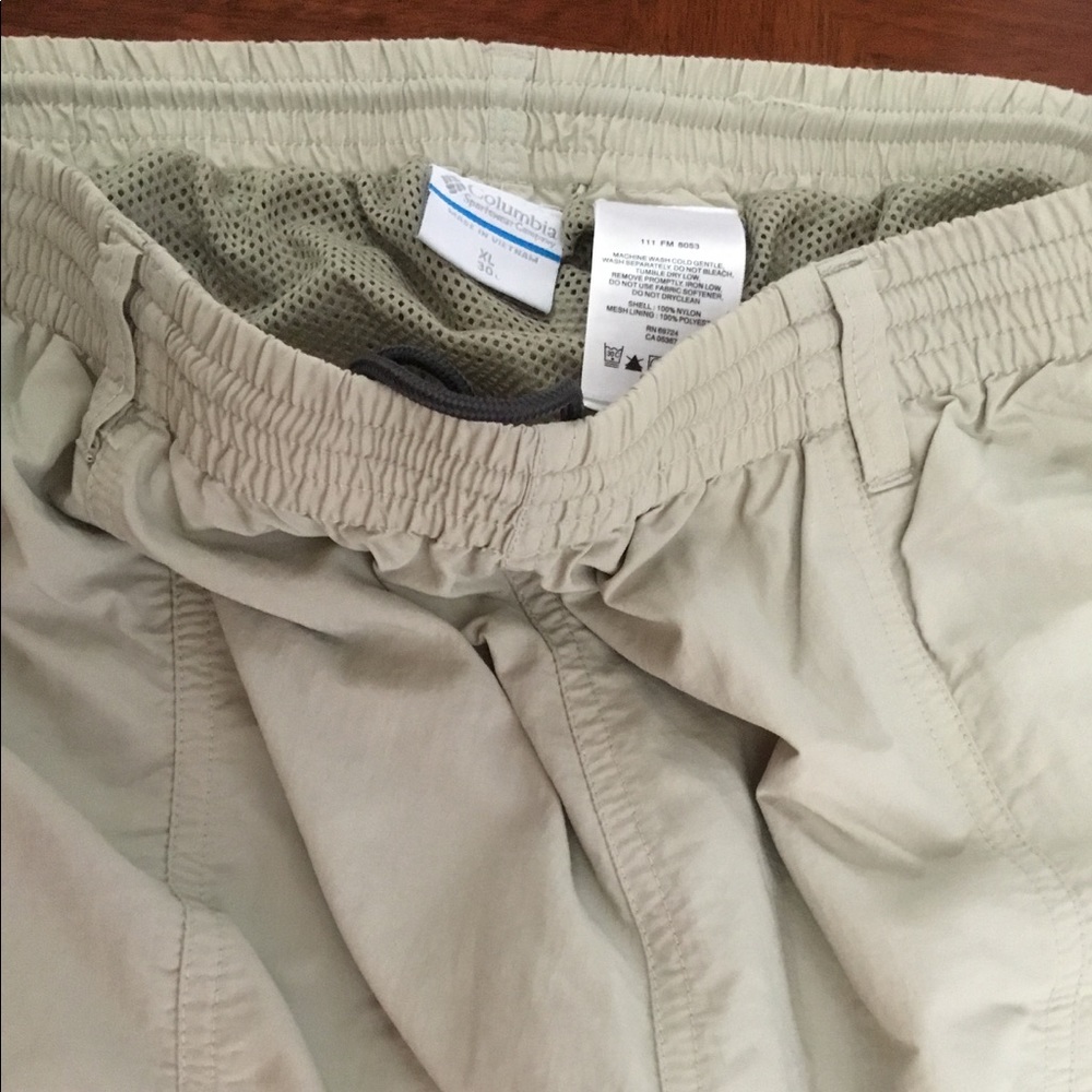 Columbia Men's cargo XL/30 cargo quick dry.